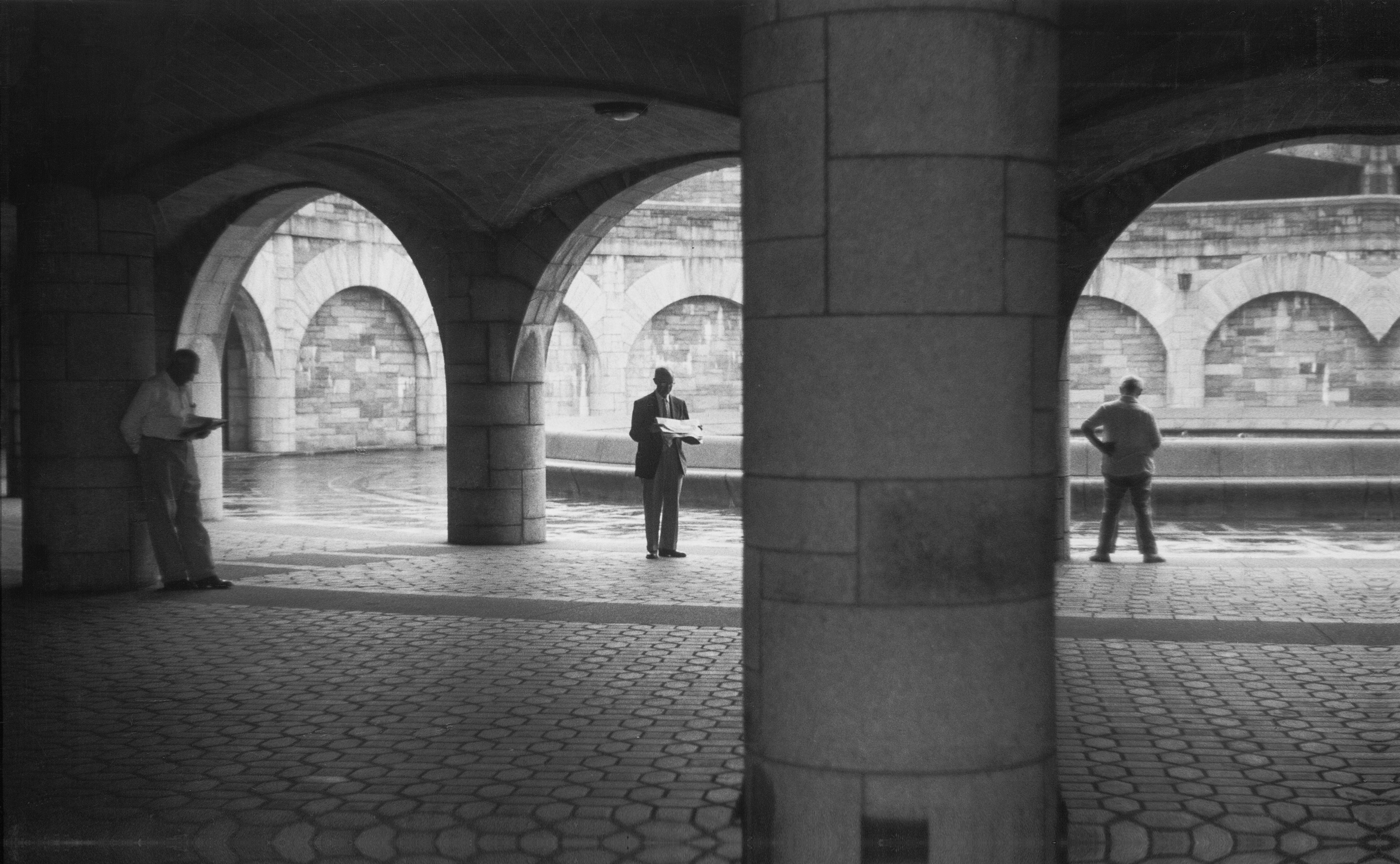 Roy DeCarava in New York: A Jazz Photographer in Subject and